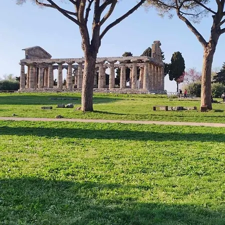 Bed & Breakfast Le Colline Di Paestum
